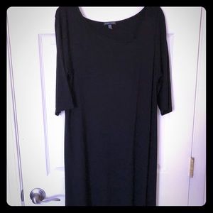 Black Eileen Fisher dress. L. Neck detail.